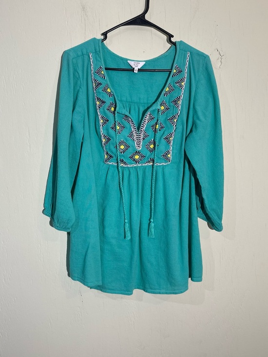 crown & ivy Tops - Crown & Ivy floral embroidered boho peasant 3/4 sleeve blouse size 1x